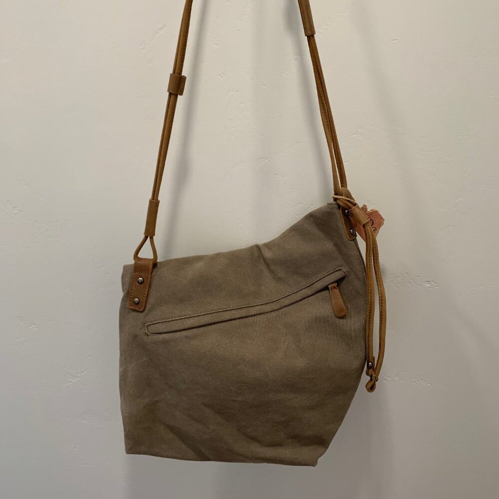 DeVan Canvas & Leather Crossbody Bag BOHO Minimalist - Picture 6 of 6